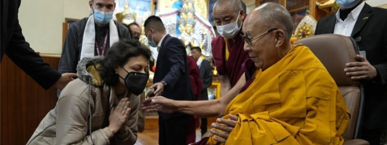 rashmi-gm-counselling-expert-meeting-dalai-lama